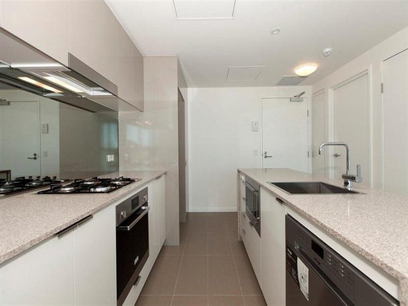 30601/2 Harbour Road, Hamilton QLD 4007