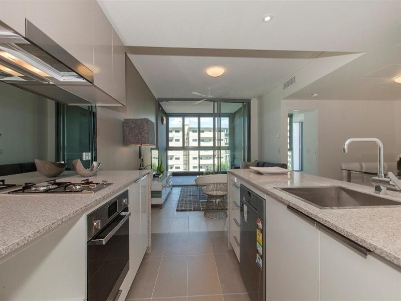 31008/2 Harbour Road, Hamilton QLD 4007