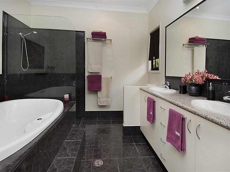 27 Lilley Street, Hendra QLD 4011