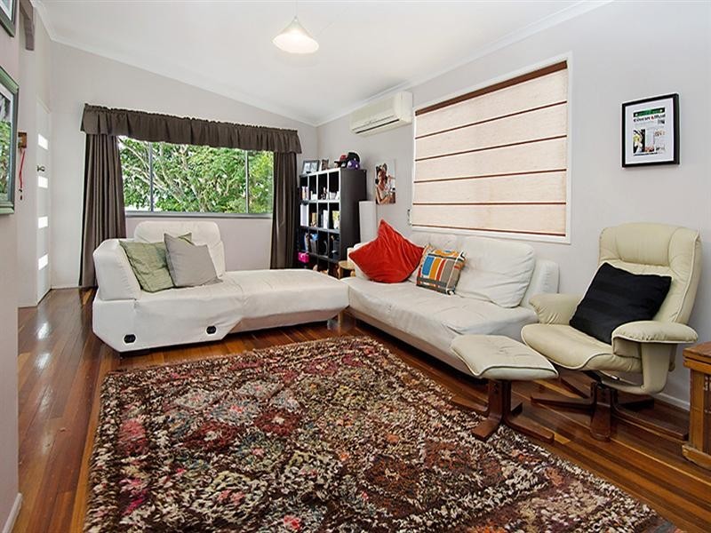 74 Killeen Street, Nundah QLD 4012