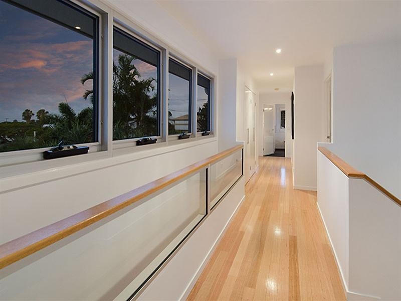 8A Doncaster Street, Hendra QLD 4011