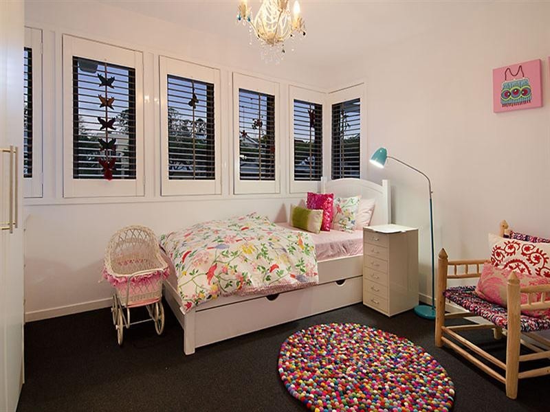 8A Doncaster Street, Hendra QLD 4011