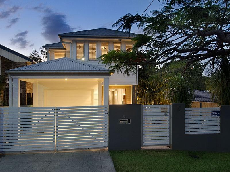 8A Doncaster Street, Hendra QLD 4011