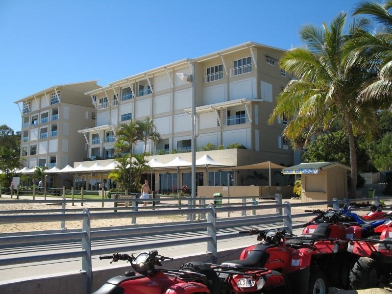 2/11 Beach Walk, Tangalooma QLD 4025