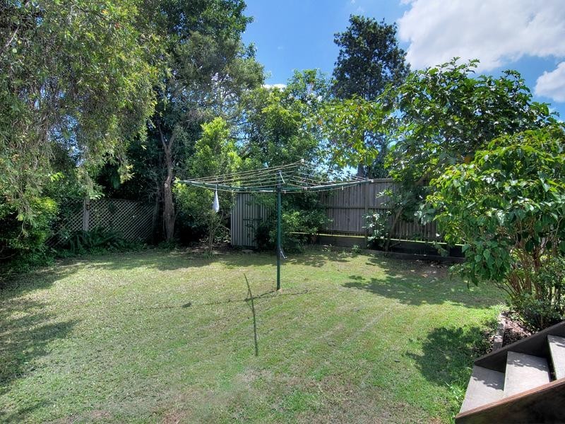 12 Allan Street, Kedron QLD 4031