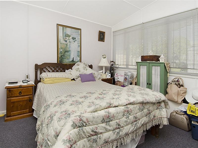 31 Thurecht Parade, Scarborough QLD 4020