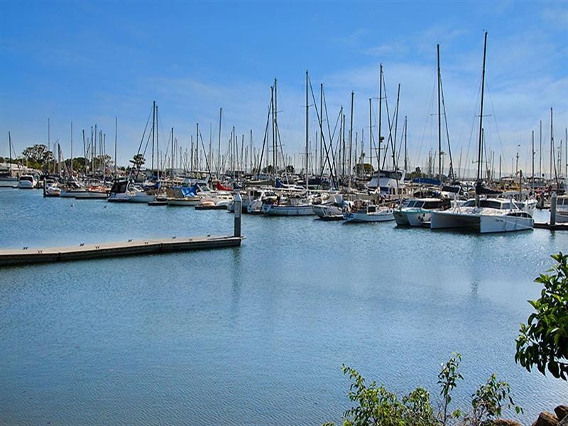 31 Thurecht Parade, Scarborough QLD 4020