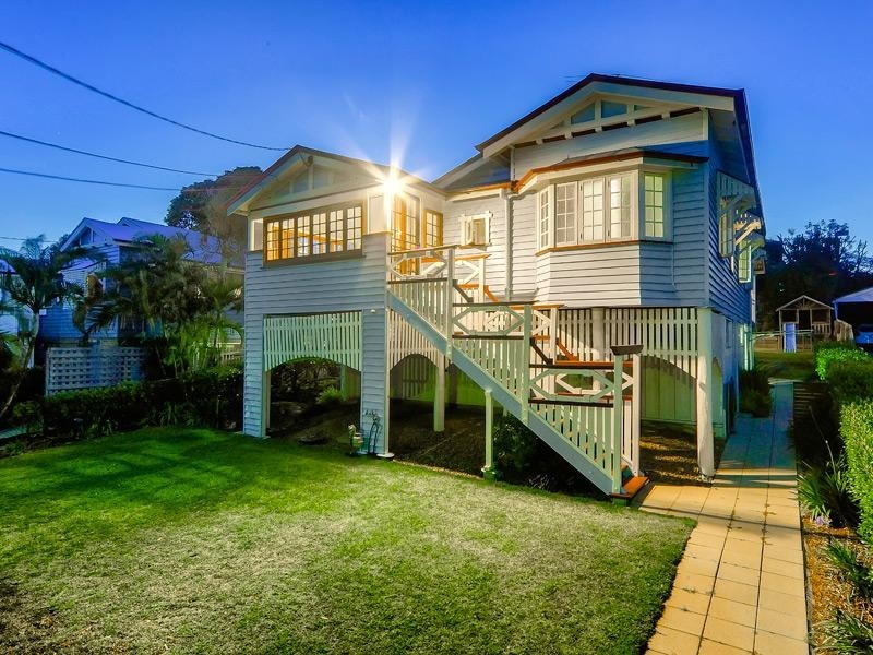 38 Gilbert Road, Windsor QLD 4030