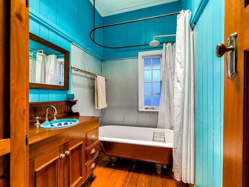 38 Gilbert Road, Windsor QLD 4030