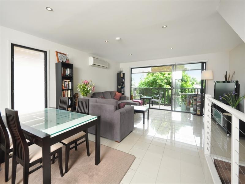 2/56 Montpelier Street, Clayfield QLD 4011