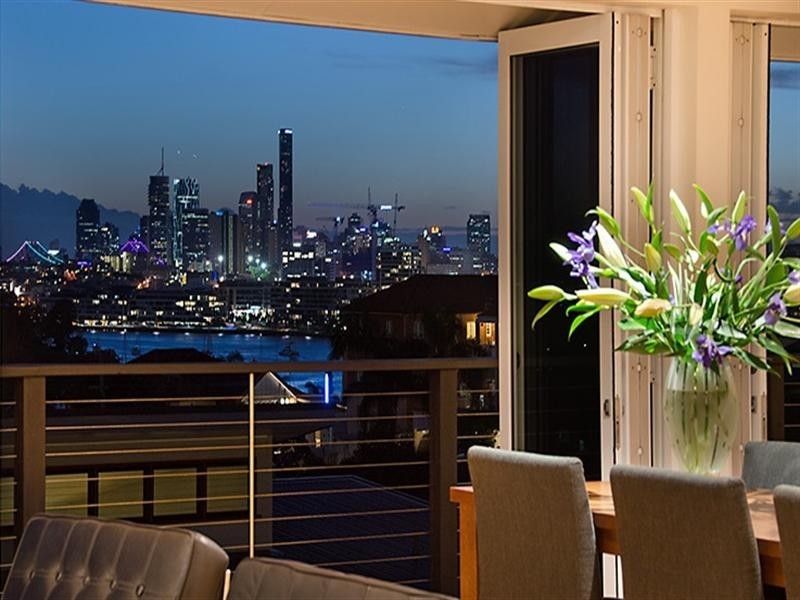 41A Langside Road, Hamilton QLD 4007