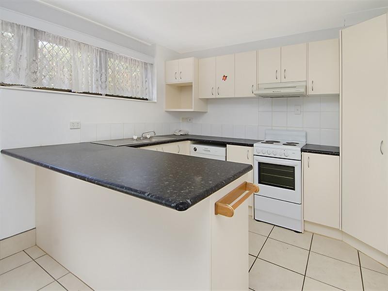 46 Sunnyside Road, Scarborough QLD 4020