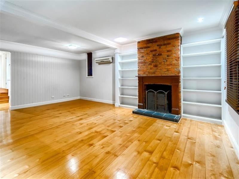 112 Bradley Street, Spring Hill QLD 4000