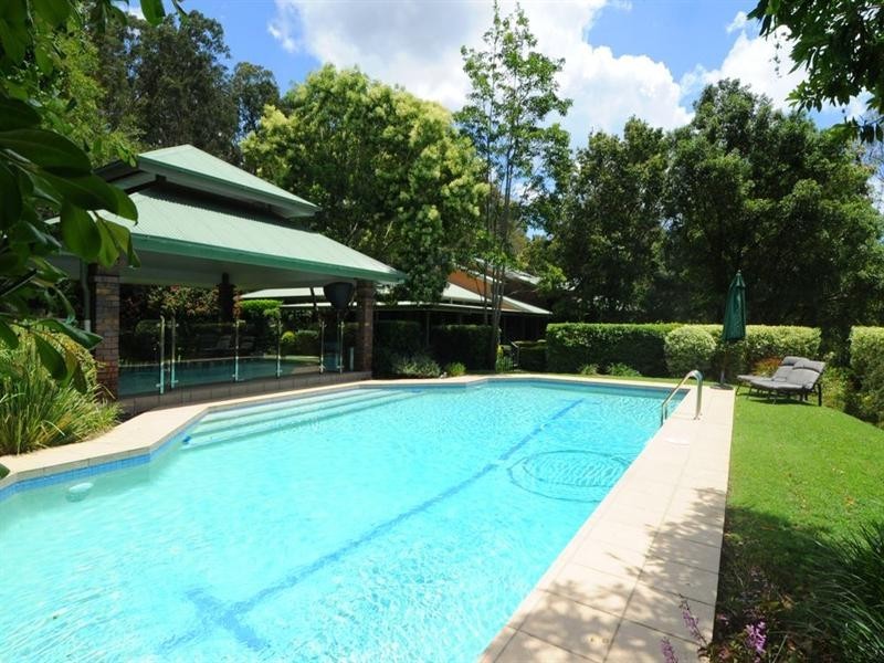 520 Gold Creek Road, Brookfield QLD 4069