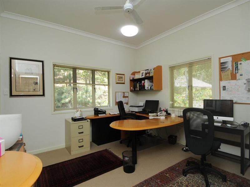 520 Gold Creek Road, Brookfield QLD 4069