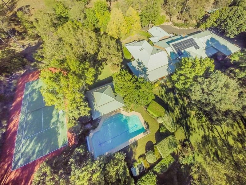 520 Gold Creek Road, Brookfield QLD 4069