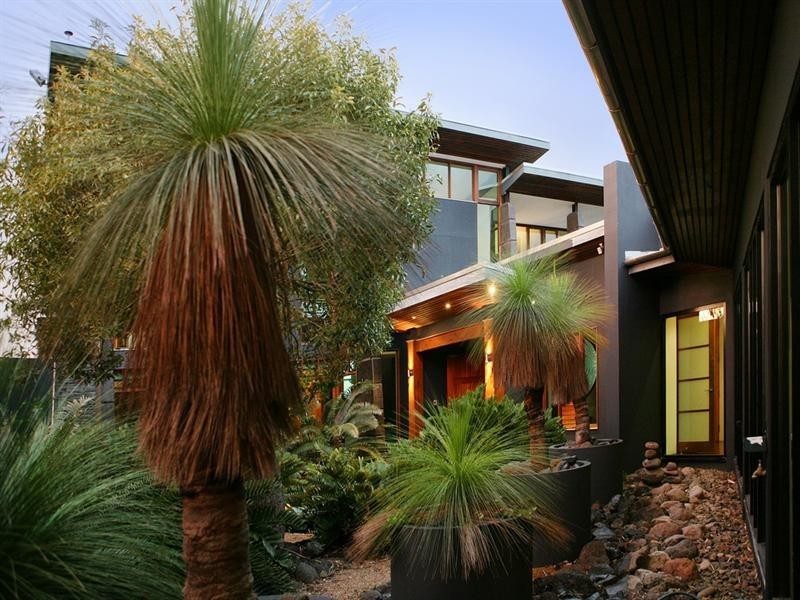 948 Mt Nebo Road, Jollys Lookout QLD 4520