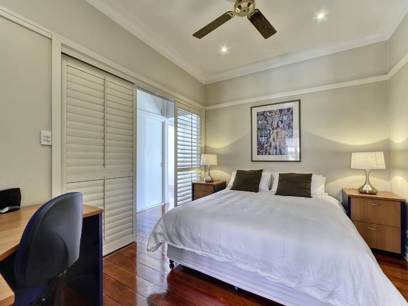 96 Reeve Street, Clayfield QLD 4011