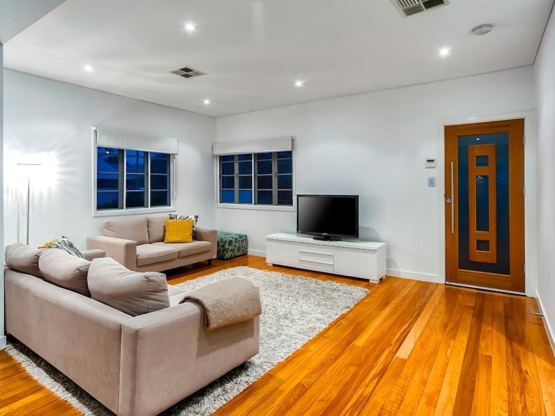 19 Gilbert Road, Windsor QLD 4030