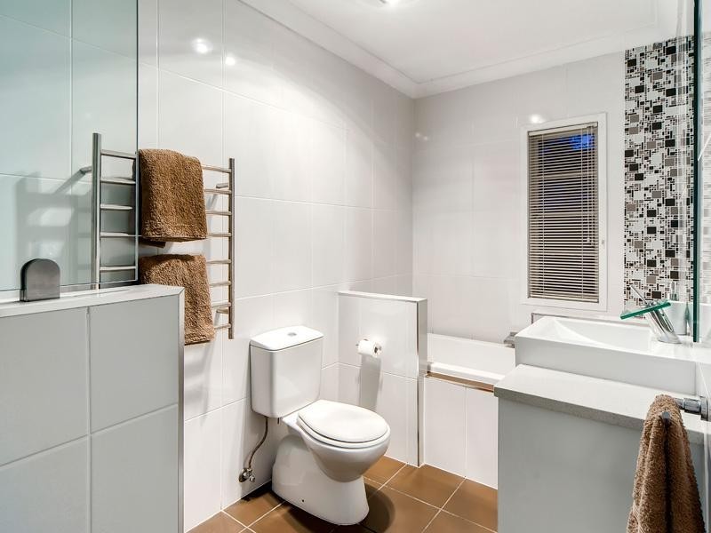 19 Gilbert Road, Windsor QLD 4030