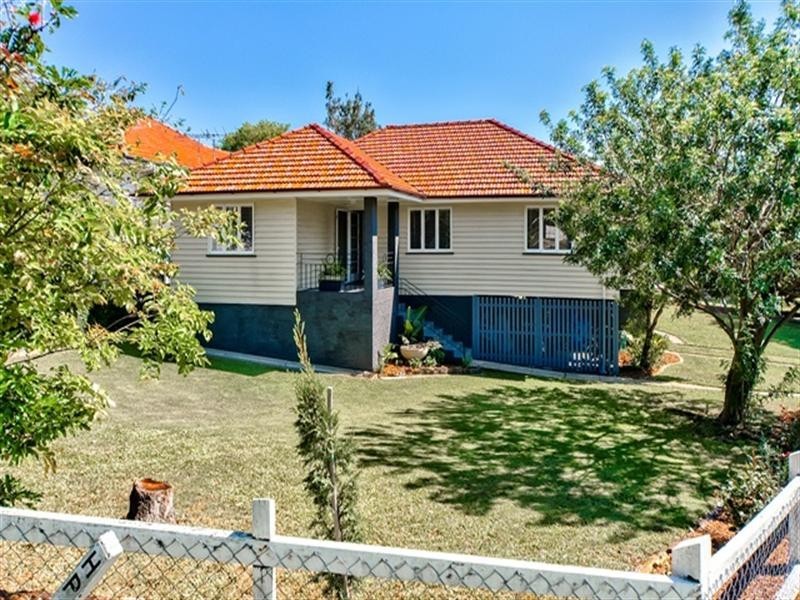 11 Bank Street, Windsor QLD 4030