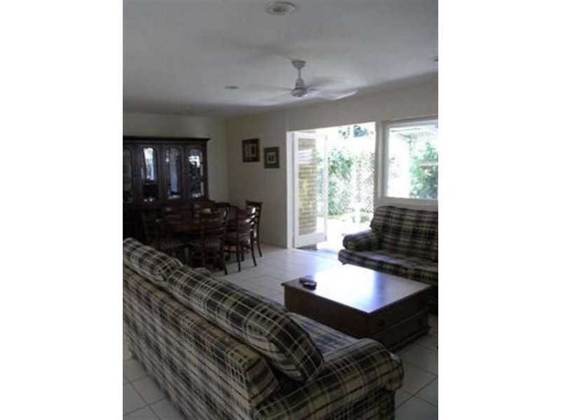 23 Agnes Street, Albion QLD 4010