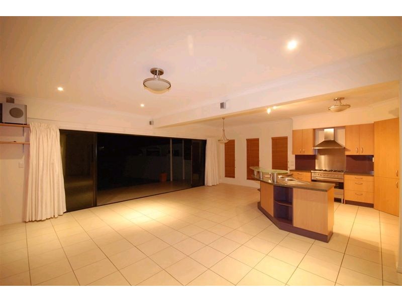 130 White Street, Wavell Heights QLD 4012