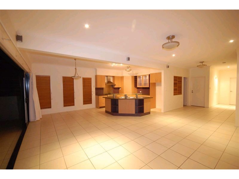 130 White Street, Wavell Heights QLD 4012