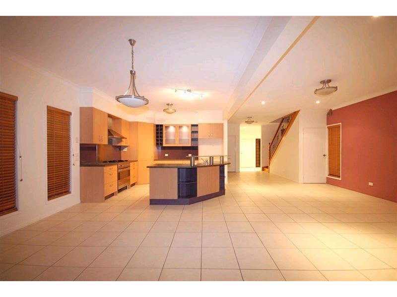 130 White Street, Wavell Heights QLD 4012