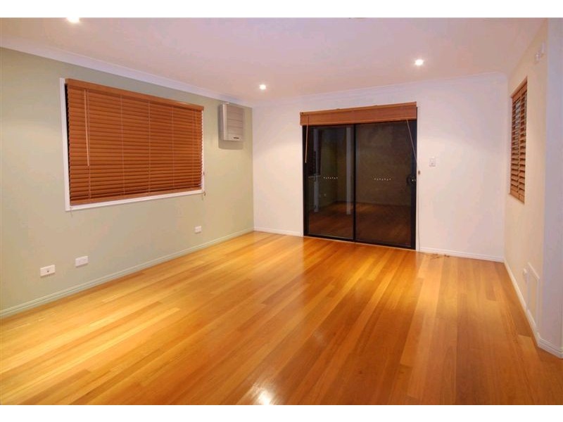 130 White Street, Wavell Heights QLD 4012