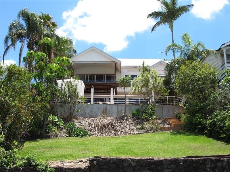 32 Crescent Road, Hamilton QLD 4007