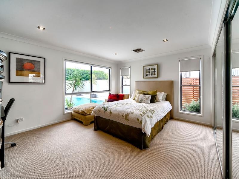 110 Mein Street, Hendra QLD 4011