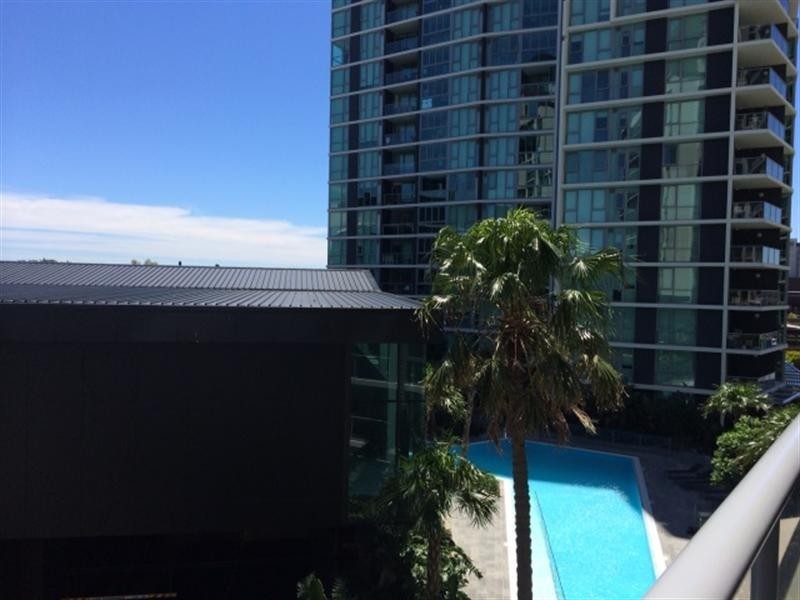 10301/8 Harbour Road, Hamilton QLD 4007