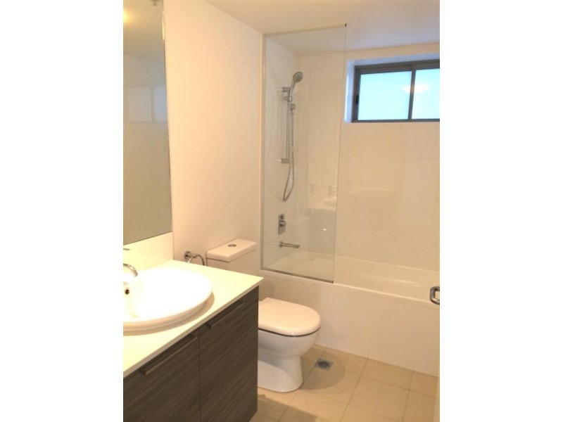 10301/8 Harbour Road, Hamilton QLD 4007