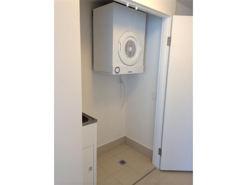 10301/8 Harbour Road, Hamilton QLD 4007