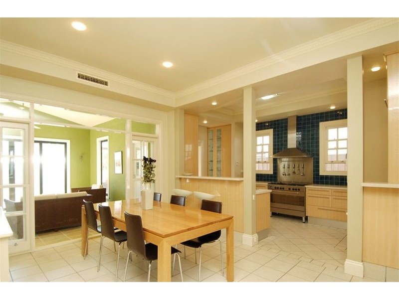 24 Abbott Street, Ascot QLD 4007