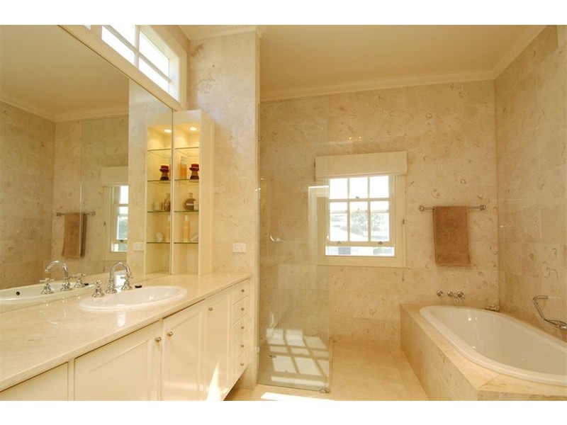 24 Abbott Street, Ascot QLD 4007