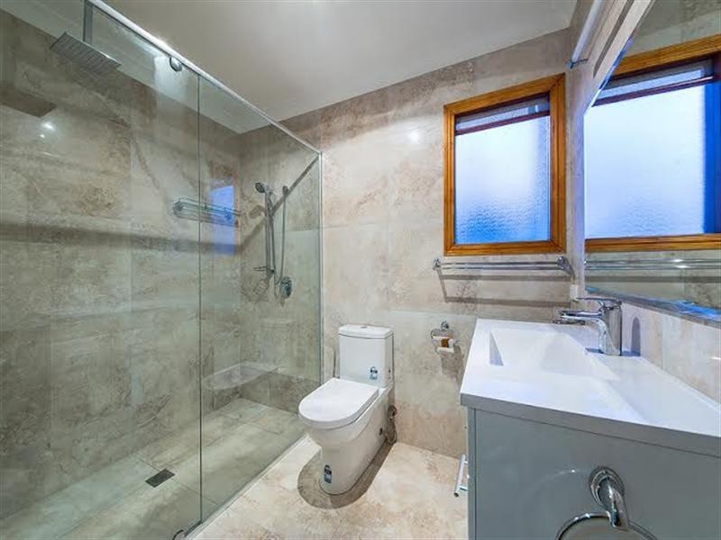 107 Mein Street, Hendra QLD 4011