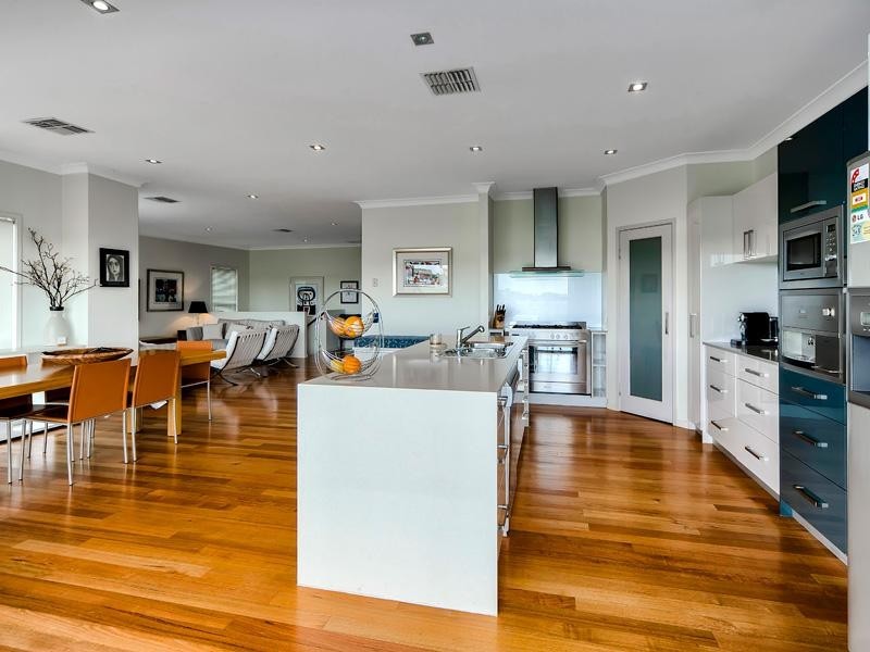 110 Mein Street, Hendra QLD 4011