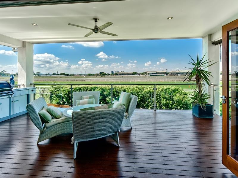 110 Mein Street, Hendra QLD 4011