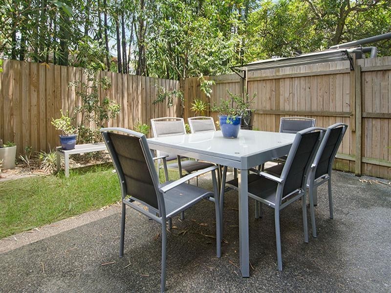 4/24 Windsor Street, Hamilton QLD 4007