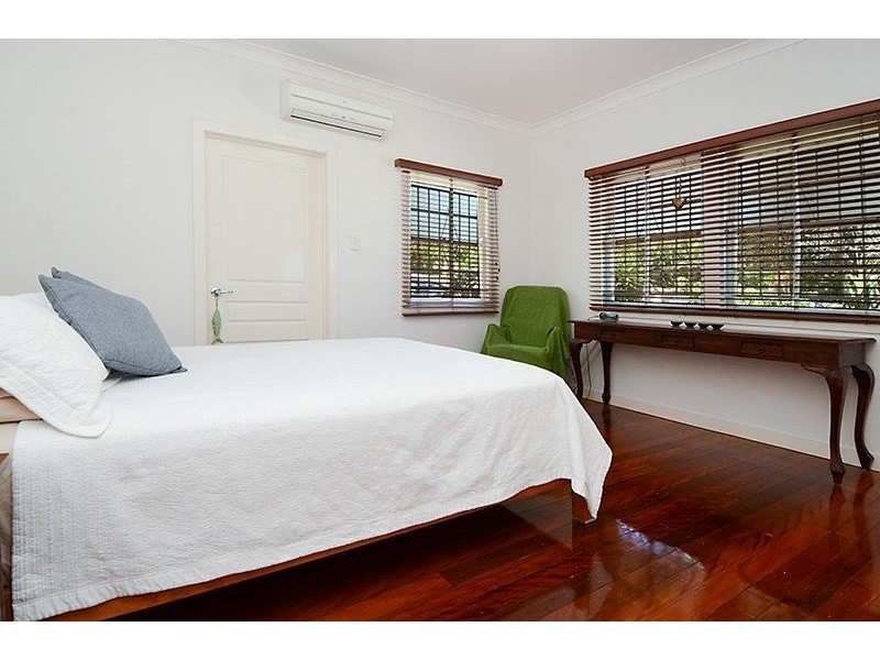 29 Hamilton Road, Wavell Heights QLD 4012