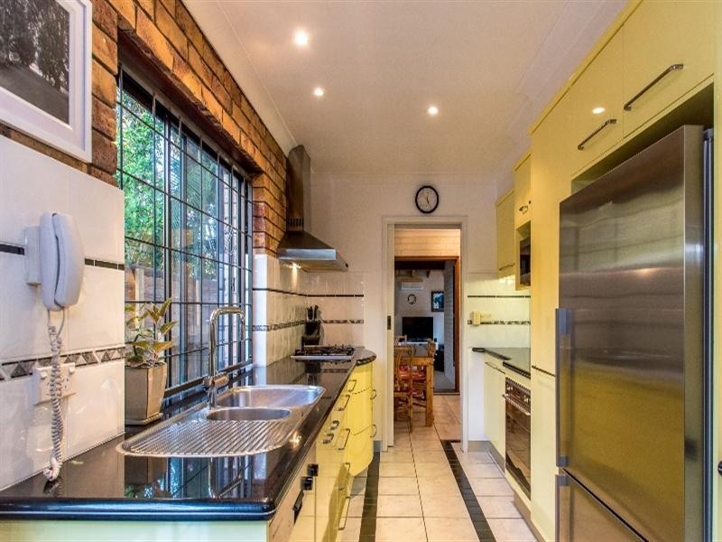39 Sparkes Avenue, Hamilton QLD 4007