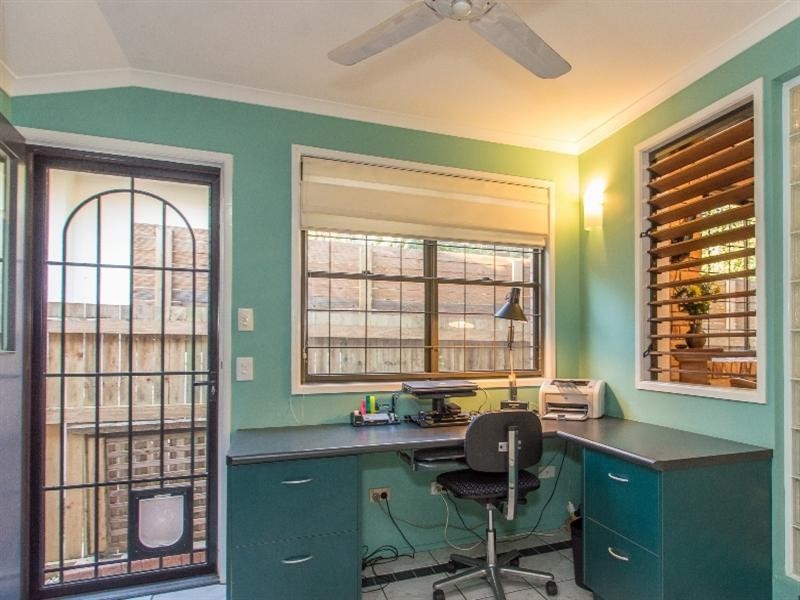 39 Sparkes Avenue, Hamilton QLD 4007