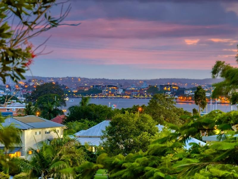 11 Queens Road, Hamilton QLD 4007