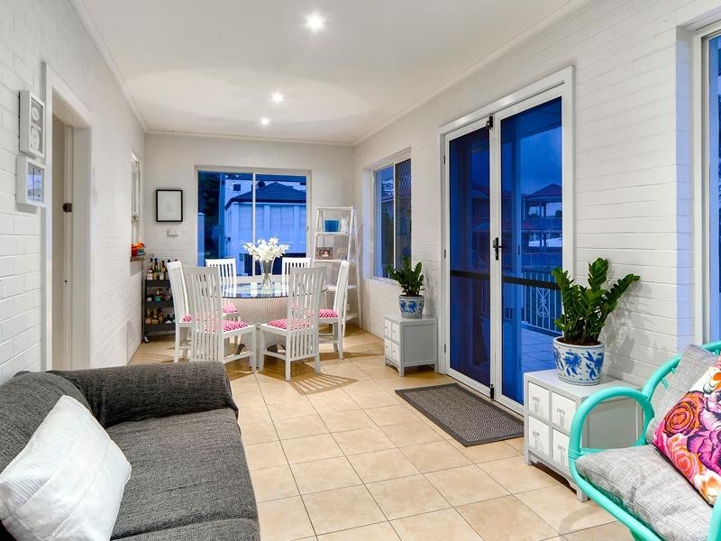 11 Queens Road, Hamilton QLD 4007