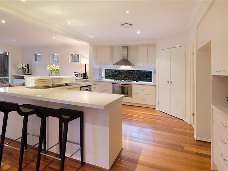 16 Kingfisher Close, Mcdowall QLD 4053