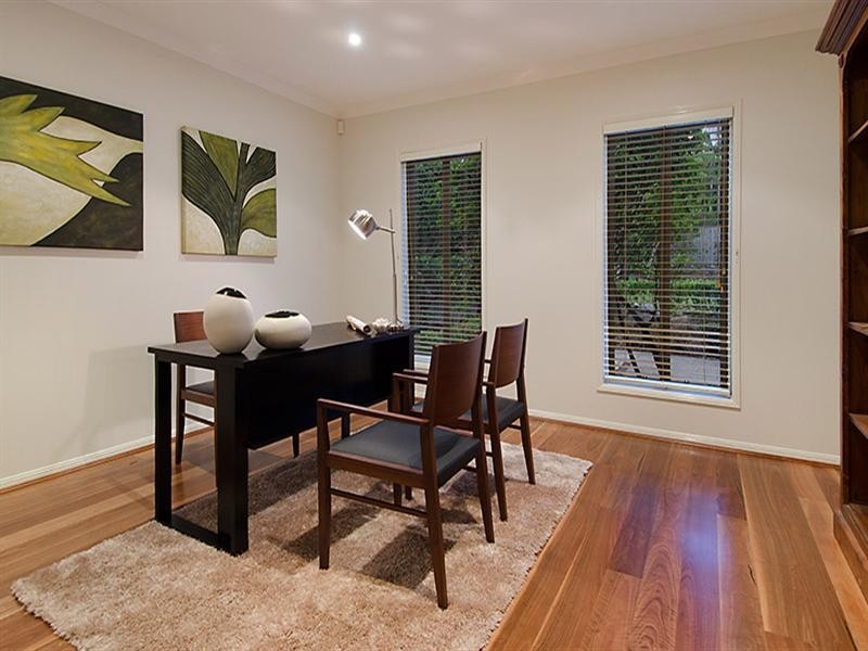 16 Kingfisher Close, Mcdowall QLD 4053