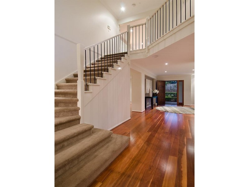 16 Kingfisher Close, Mcdowall QLD 4053