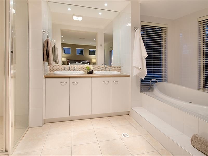 16 Kingfisher Close, Mcdowall QLD 4053